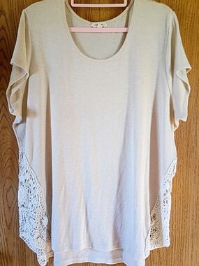 paper tee Cream Crochet-Trim Scoop Neck Tunic